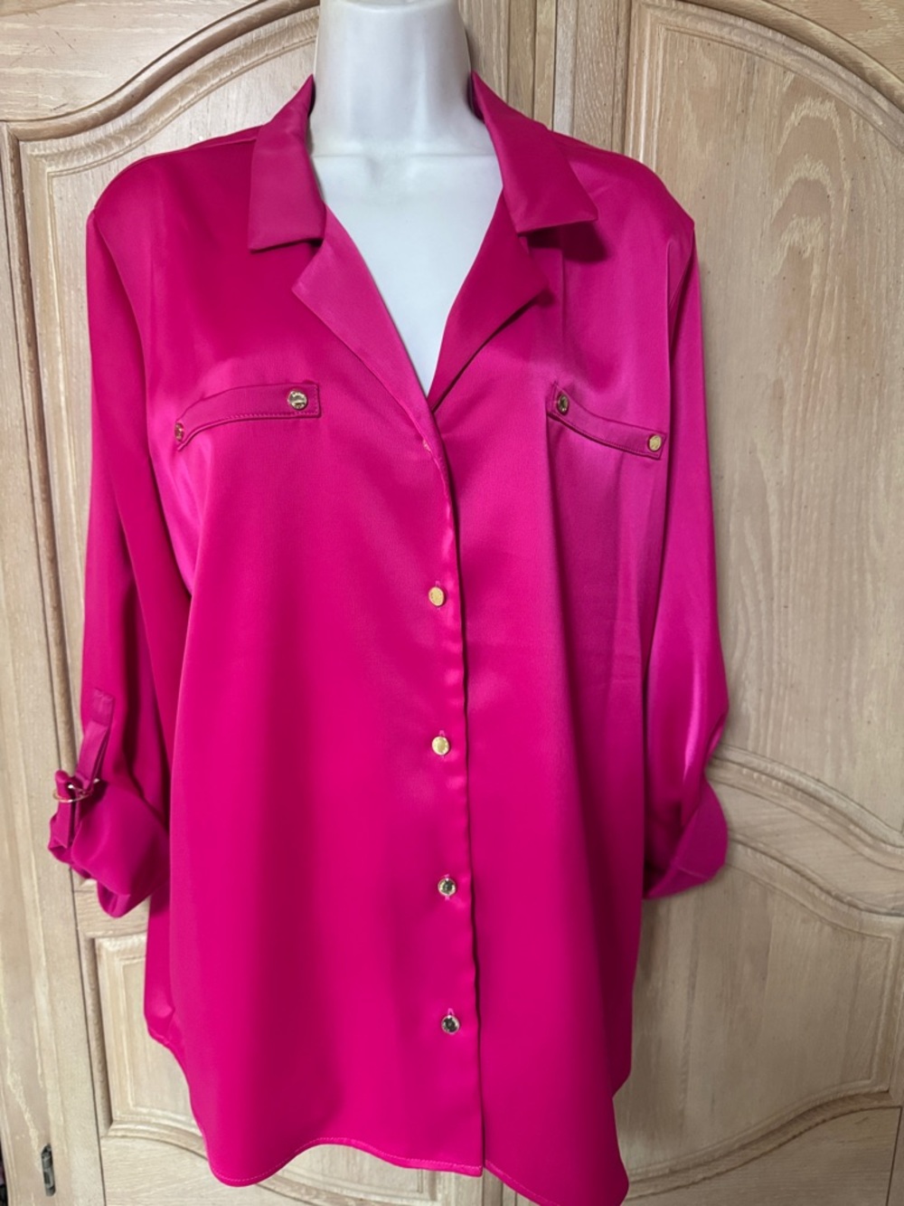NEW Anne Klein Fuchsia Satin Button-Down Shirt